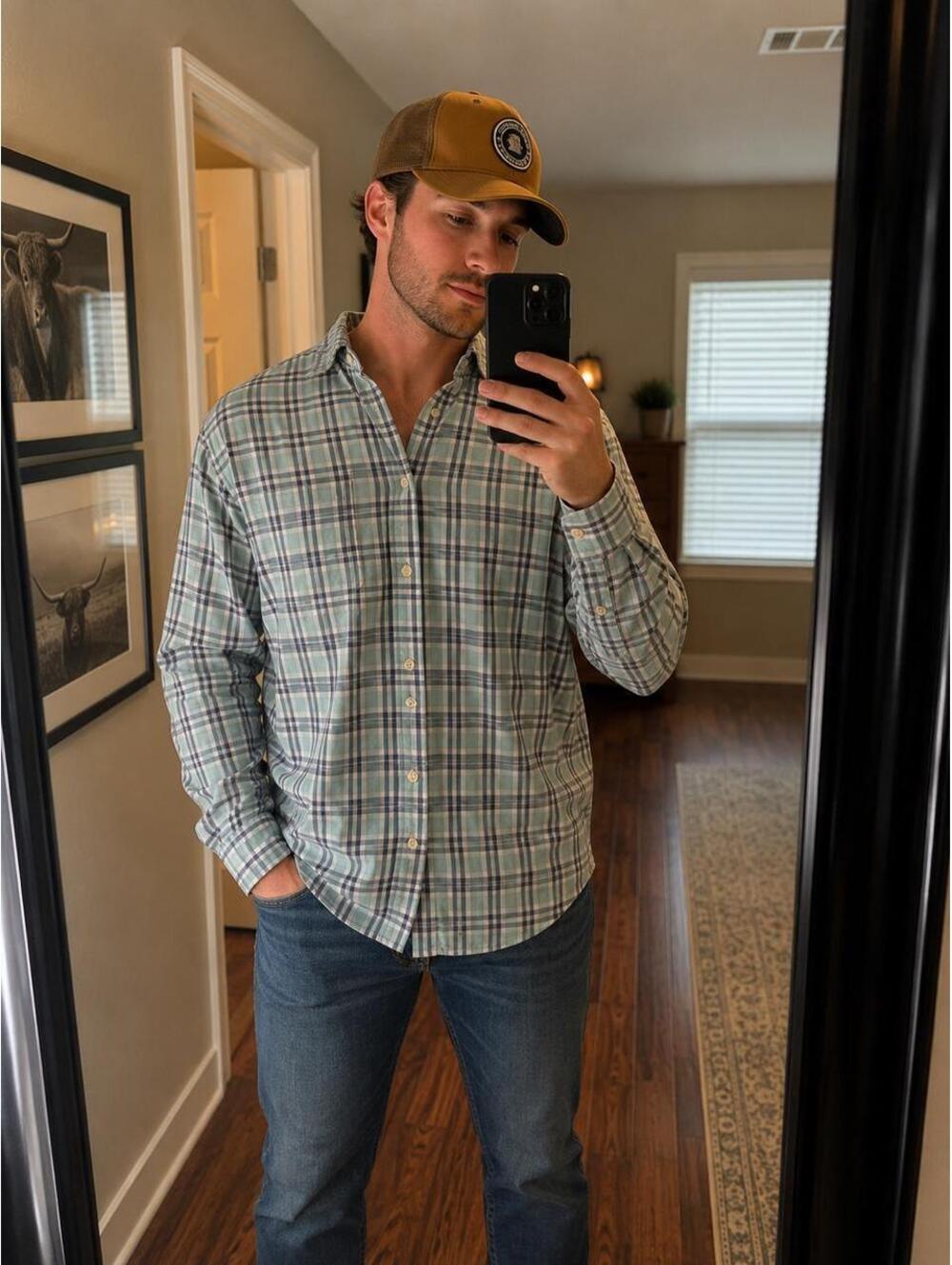 Vineyard Vines Men's Multi and Green Shirt